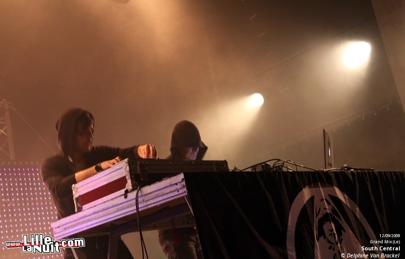 Dour Festival 2012 – Jour 1 (part 2) : Franz Ferdinand, Shaka Ponk, Black Box Revelation, etc. en live - photo n°18