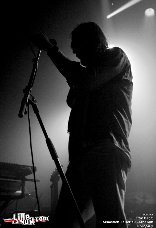Sebastien Tellier & Principles of Geometry au Grand Mix en live - photo n°10