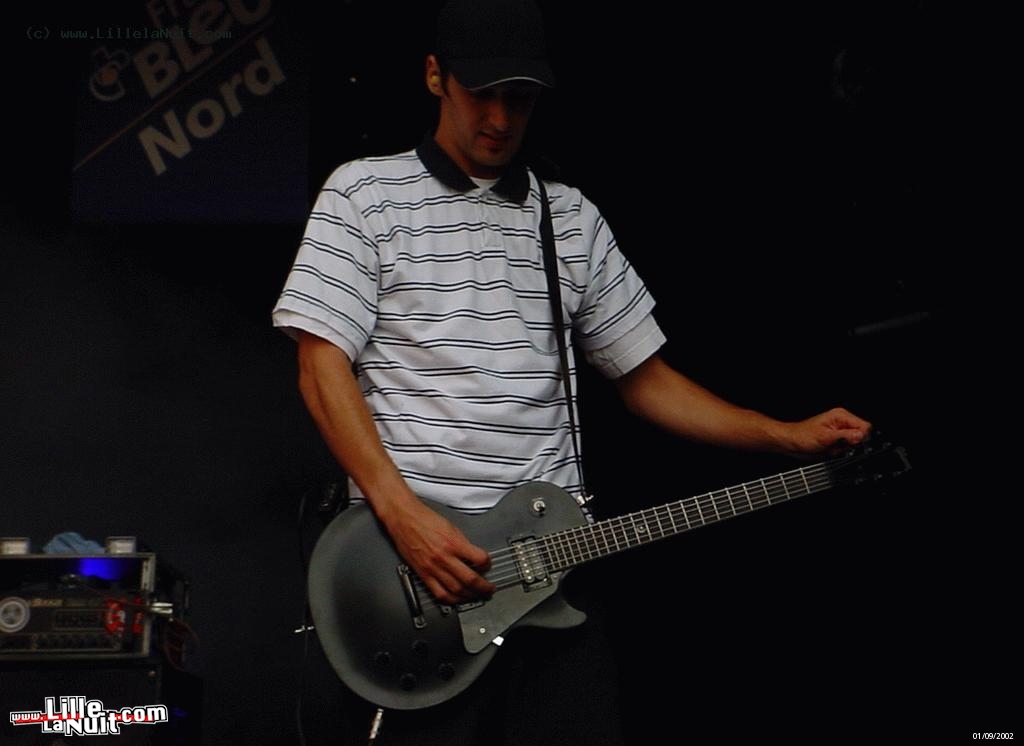 Concert de Mass Hystéria – Braderie de Lille 2002 en live - photo n°4
