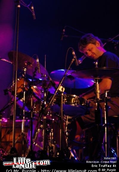 Status Quo & The Trews à l’Aéronef en live - photo n°1