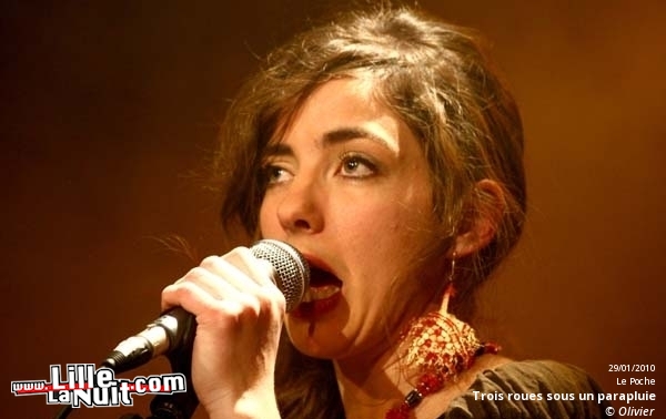 Trois roues sous un parapluie & Zaza Fournier au Poche de Béthune en live - photo n°14