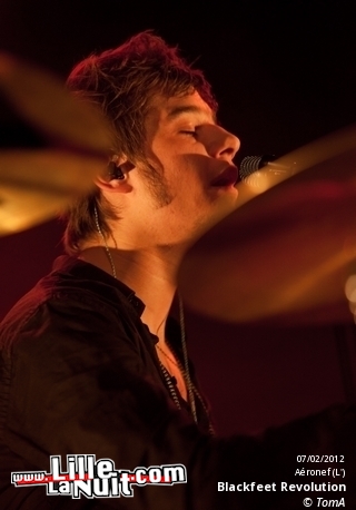 Izia + Blackfeet Revolution à l’Aéronef en live - photo n°19