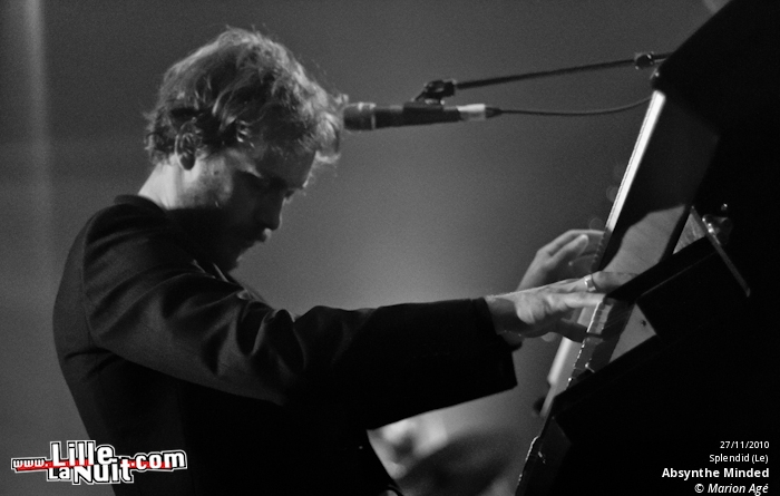 Label Rose + Ladylike Dragons + The Surgeries + Absynthe Minded au Splendid – Le Père Noël est-il un rocker ? en live - photo n°34