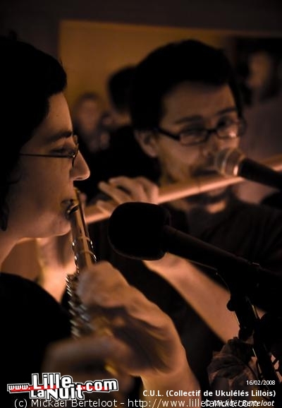 C.U.L. (Collectif de Ukulélés Lillois) au Café Diskaire en live - photo n°10