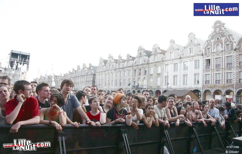 Muse + The Kooks sur la Grand Place d’Arras en live - photo n°65
