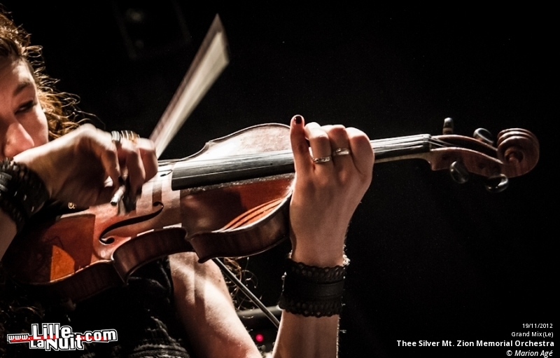 Thee Silver Mt. Zion Memorial Orchestra + Matana Roberts au Grand Mix de Tourcoing en live - photo n°9
