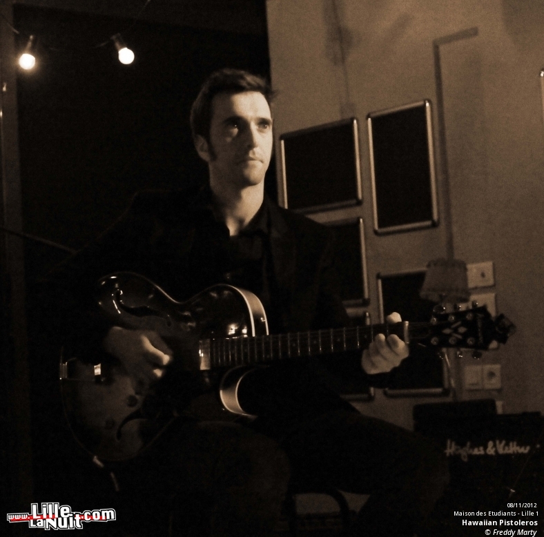 Hawaiian Pistoleros + Precious Oldies à la Maison des Etudiants de Lille 1 en live - photo n°17
