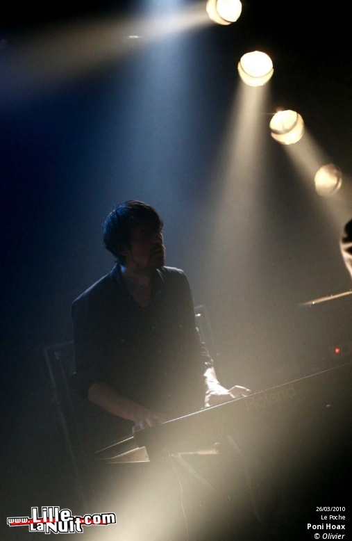 Poni Hoax au Poche de Béthune en live - photo n°5