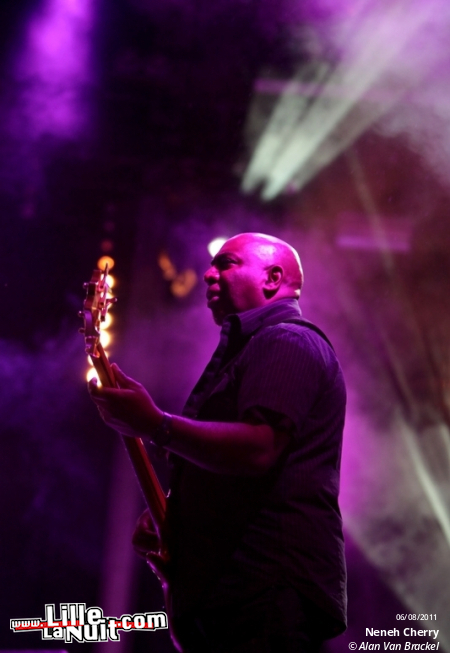 Les Nuits Secrètes – Jour 2 – Katerine, Neneh Cherry, The Jon Spencer Blues Explosion, etc. en live - photo n°1