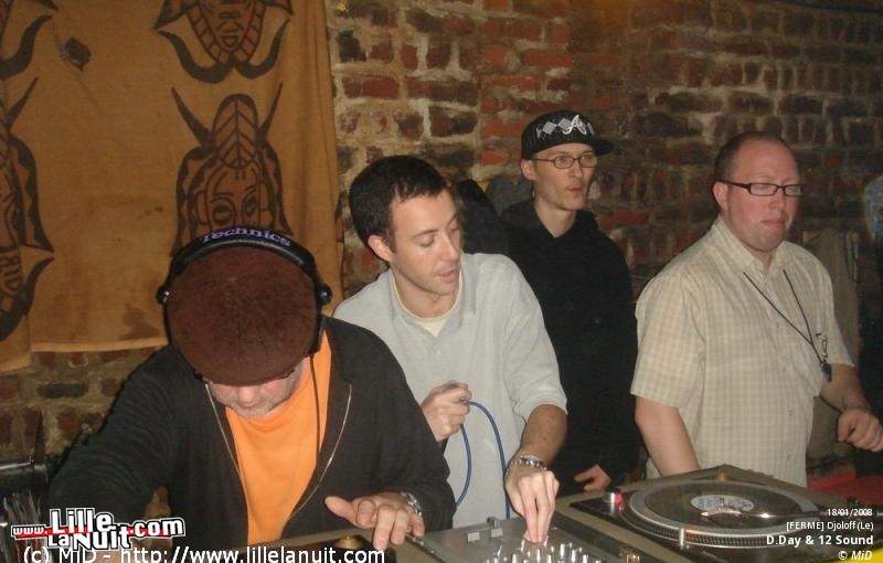 Selecta D.Day & 12 Sound au Djoloff en live - photo n°7