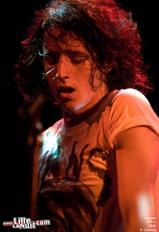 Simdiese6, Cercueil, l’Objet et Sexual Earthquake in Kobe au Théâtre Le Poche en live - photo n°5