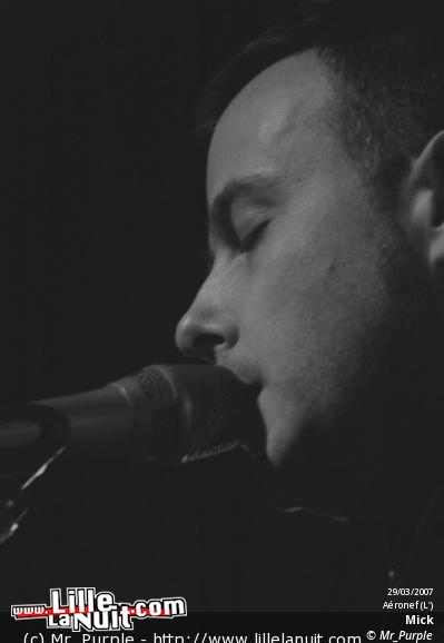 Mick est tout seul, HBurns, Amélie & Cyrz à l’Aéronef en live - photo n°4