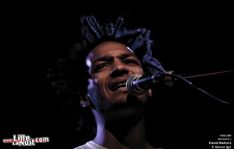 Bat for Lashes & David Walters à l’Aéronef en live - photo n°29