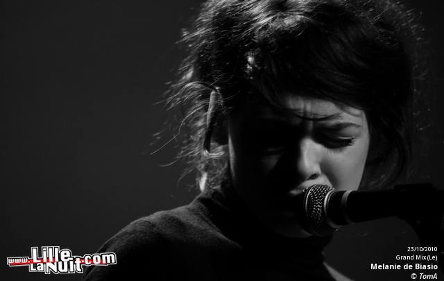 Absynthe Minded + Melanie de Biasio au Grand Mix en live - photo n°6