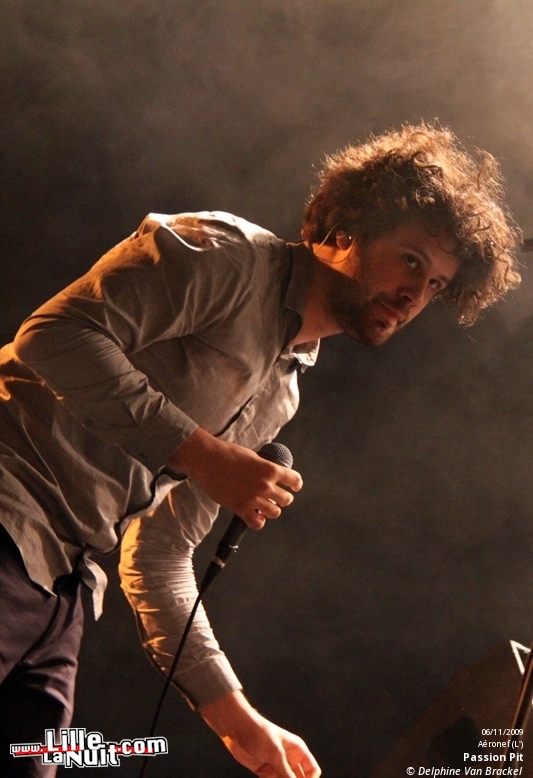 Le Festival des Inrocks – Passion Pit, Florence & The Machine, Lissy Trullie, Two Door Cinema Club en live - photo n°8