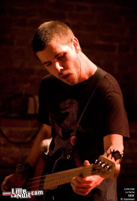 Simdiese6, Cercueil, l’Objet et Sexual Earthquake in Kobe au Théâtre Le Poche en live - photo n°4