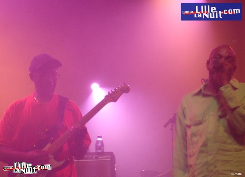 Festival de Dour 2005 – Jour 2 en live - photo n°11