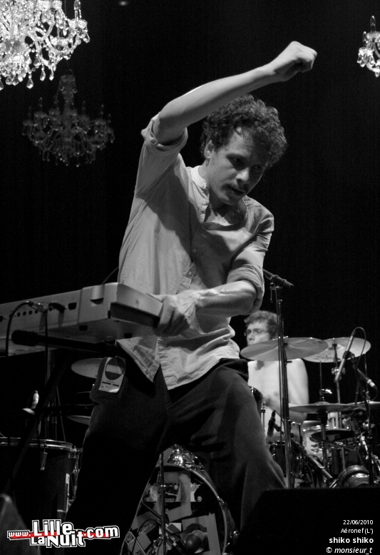 Vampire Weekend & Shiko Shiko à l’Aéronef en live - photo n°15