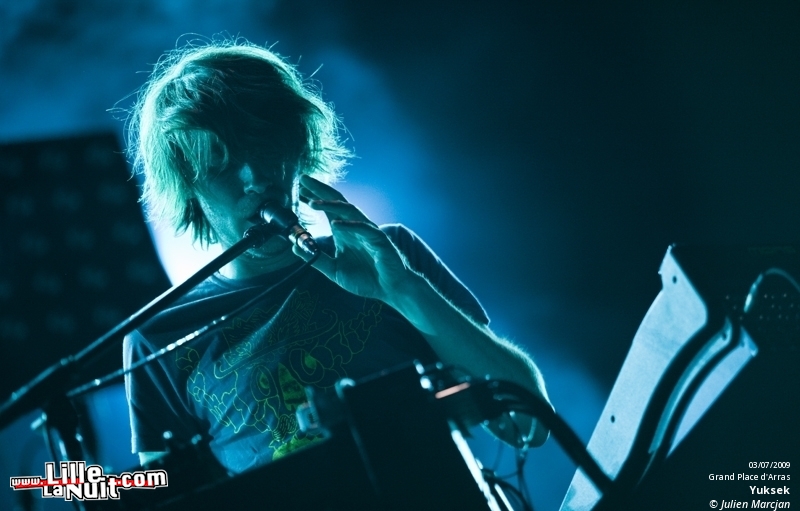 Ace Out, Phoenix, Lily Allen, Kanye West, Yuksek, Birdy Nam Nam au Main Square Festival en live - photo n°9