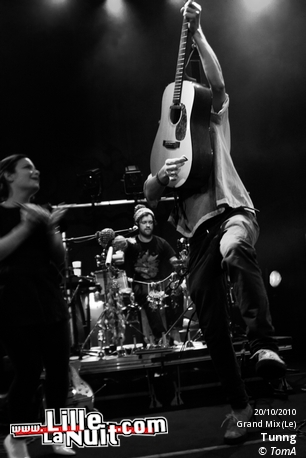 Tunng + Alice Lewis au Grand Mix en live - photo n°17