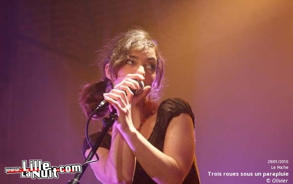 Trois roues sous un parapluie & Zaza Fournier au Poche de Béthune en live - photo n°22