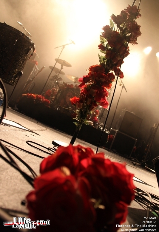 Le Festival des Inrocks – Passion Pit, Florence & The Machine, Lissy Trullie, Two Door Cinema Club en live - photo n°28