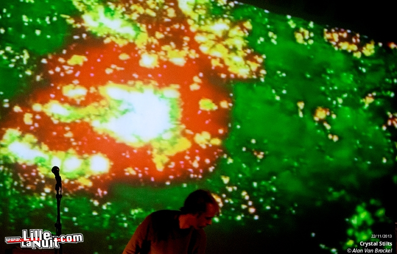 Crystal Stilts + The Holydrug Couple à De Kreun en live - photo n°15