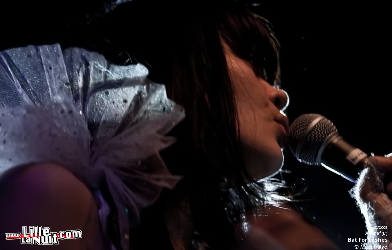 Bat for Lashes & David Walters à l’Aéronef en live - photo n°21