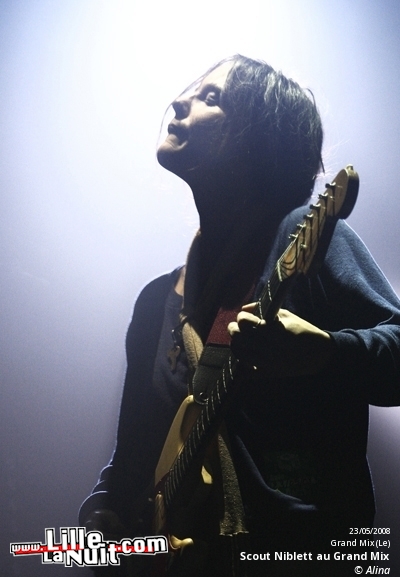 Scout Niblett et The Sleeping Years au Grand Mix en live - photo n°15