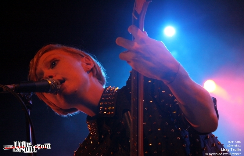 Le Festival des Inrocks – Passion Pit, Florence & The Machine, Lissy Trullie, Two Door Cinema Club en live - photo n°33