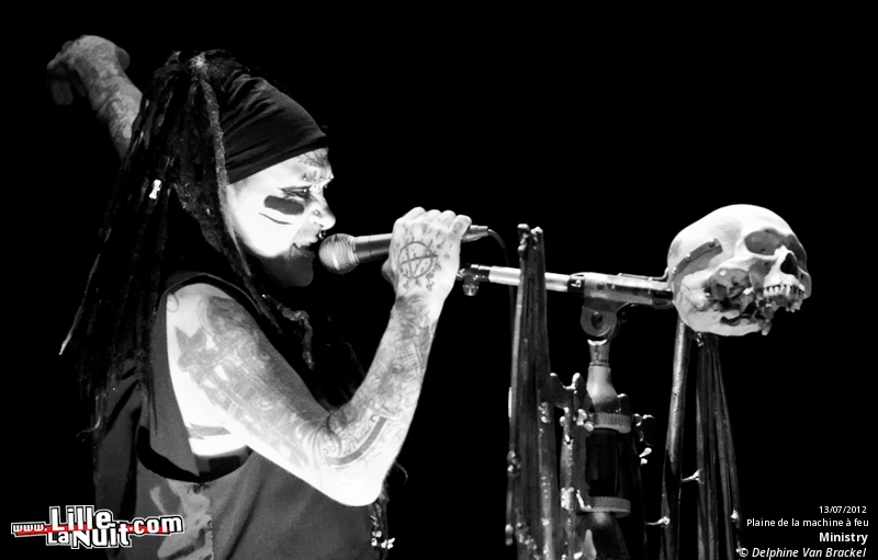 Dour Festival 2012 – jour 2 (part 2) : Ministry, Sébastien Tellier, Fanfarlo, etc. en live - photo n°22