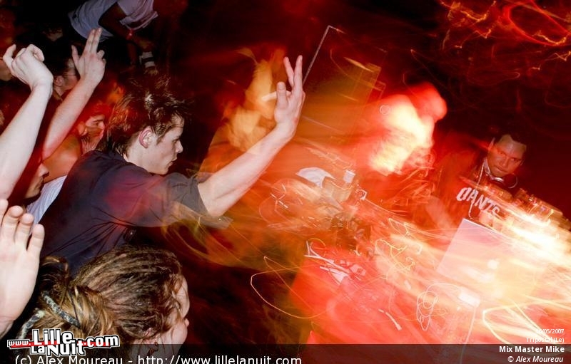 Turntablist all star au Tri Postal en live - photo n°18