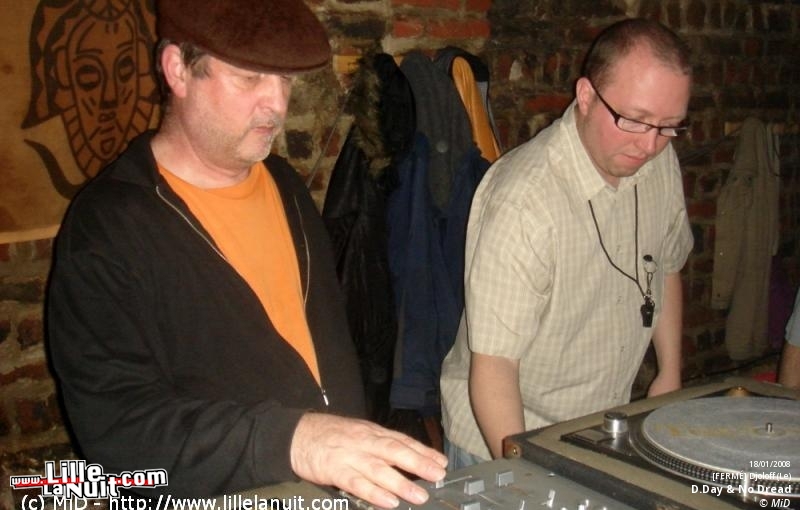 Selecta D.Day & 12 Sound au Djoloff en live - photo n°1
