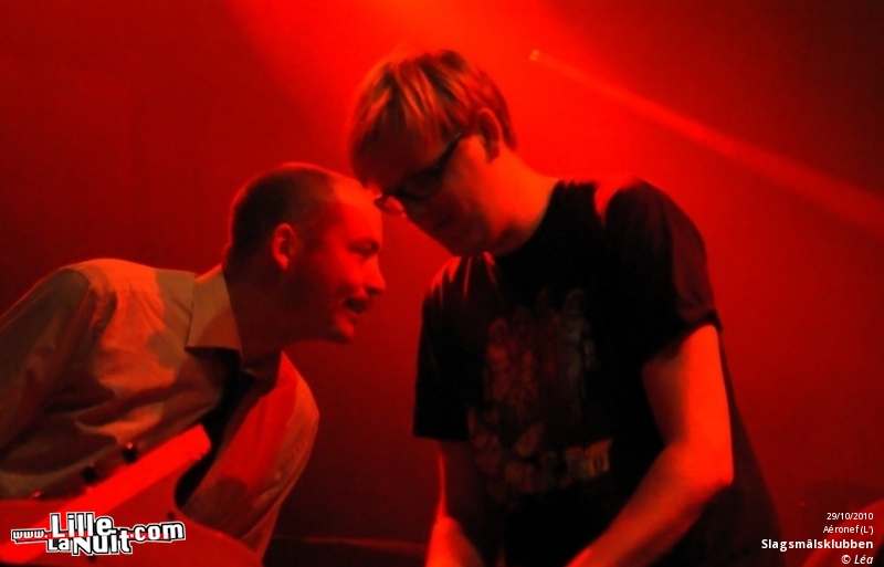 Crystal Castles + Beat Torrent + Slagsmâlsklubben en live - photo n°5