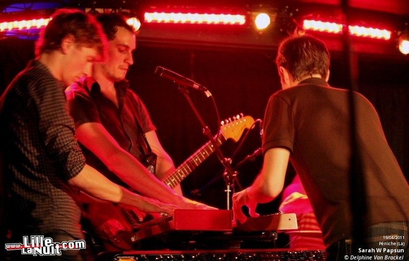 Sarah W Papsun + She’s A Boy à la Péniche – Paradis Artificiels en live - photo n°8