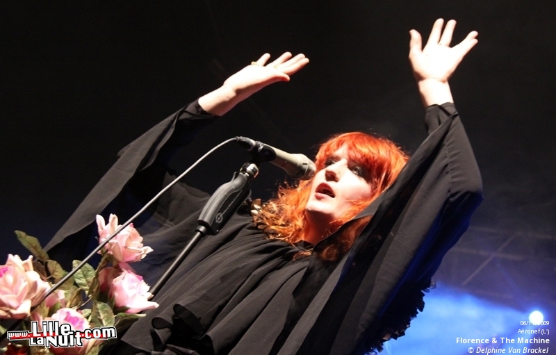 Le Festival des Inrocks – Passion Pit, Florence & The Machine, Lissy Trullie, Two Door Cinema Club en live - photo n°17