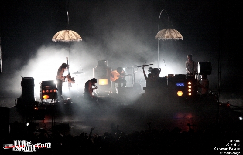 Caravan Palace & Féfé à l’Aéronef en live - photo n°18