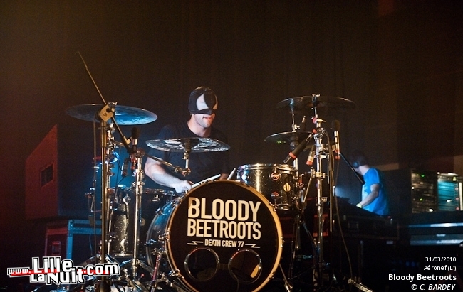 Bloody Beetroots & Something à la mode à l’Aéronef en live - photo n°6