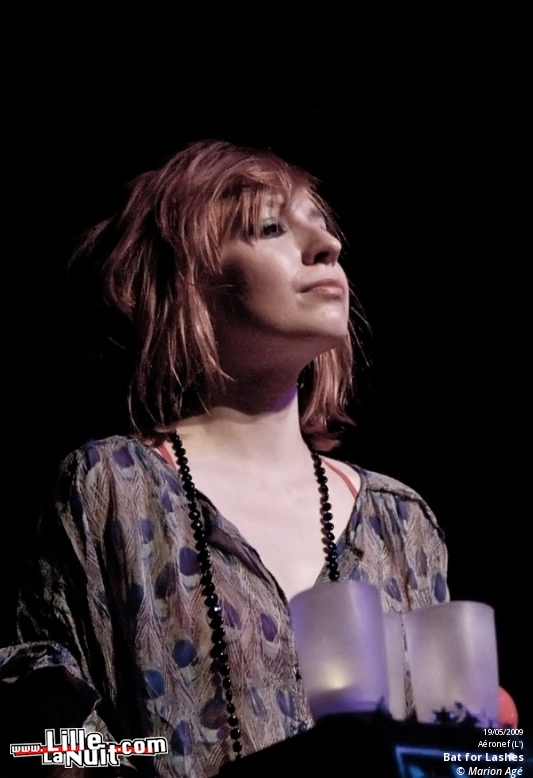 Bat for Lashes & David Walters à l’Aéronef en live - photo n°23