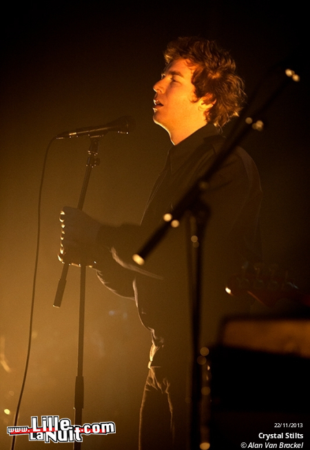 Crystal Stilts + The Holydrug Couple à De Kreun en live - photo n°2