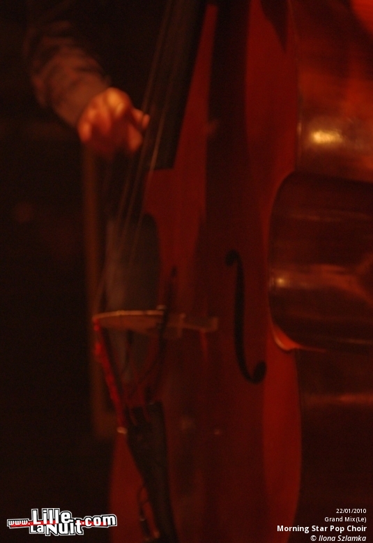 Fanfarlo & Morning Pop Star Choir au Grand Mix en live - photo n°33