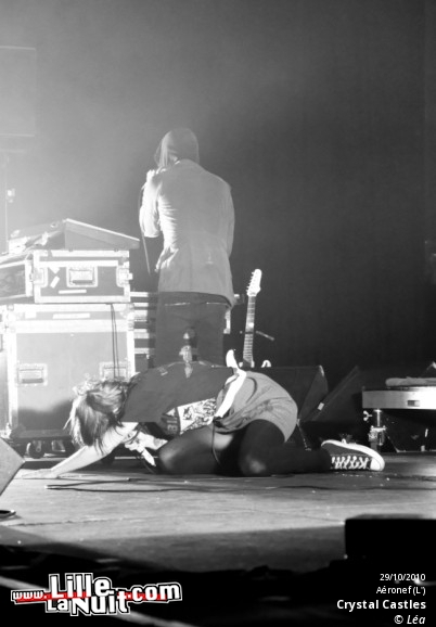 Crystal Castles + Beat Torrent + Slagsmâlsklubben en live - photo n°23