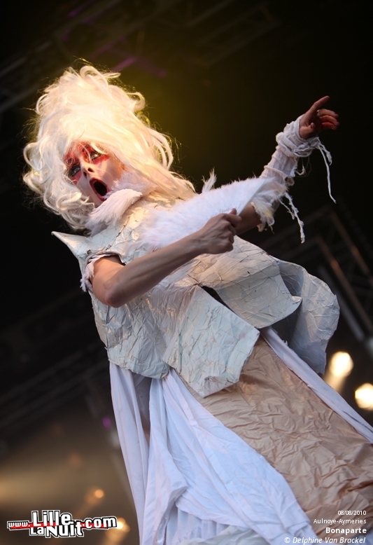 Les Nuits Secrètes – Jour 3 – George Clinton and Parliament Funkadelic, I’m From Barcelona, etc. en live - photo n°78