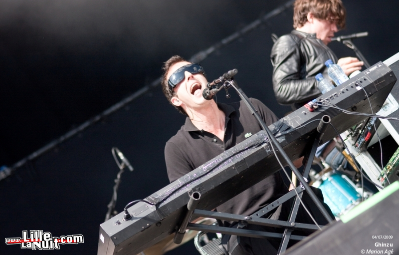 Expatriate, Ghinzu, Gossip, Bloc Party, Kaiser Chiefs, Placebo, Crookers au Main Square Festival en live - photo n°76