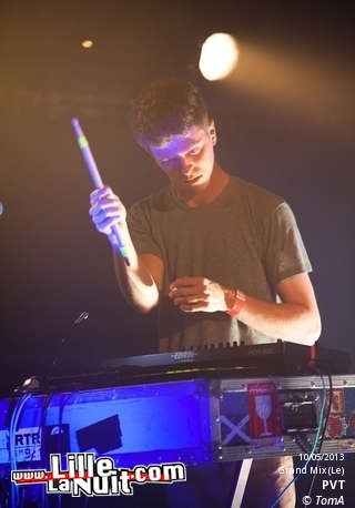 Suuns + PVT + Valleys au Grand Mix en live - photo n°25