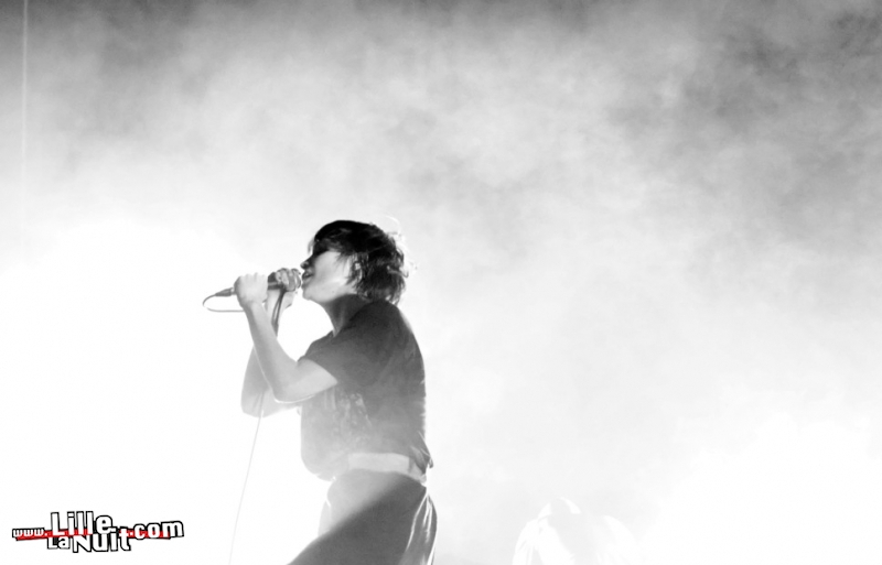 Crystal Castles + Beat Torrent + Slagsmâlsklubben en live - photo n°18