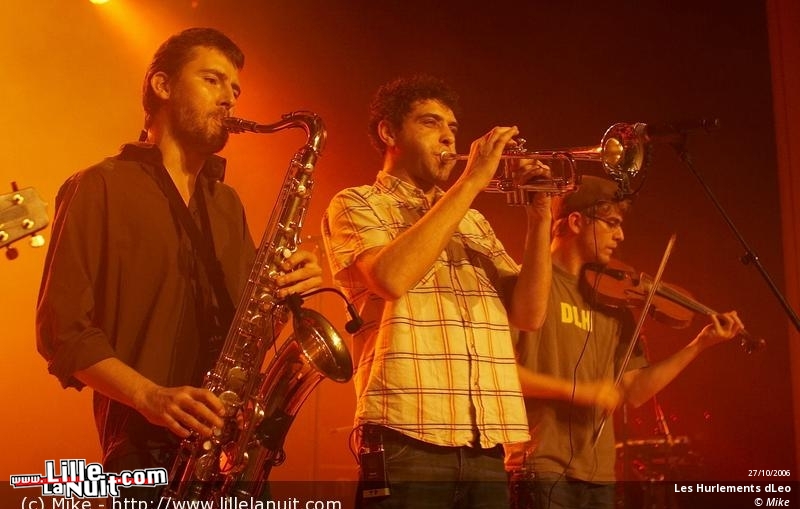 Les Hurlements d&rsquo;Léo & Debout sur le Zinc à la Salle Watremez en live - photo n°11