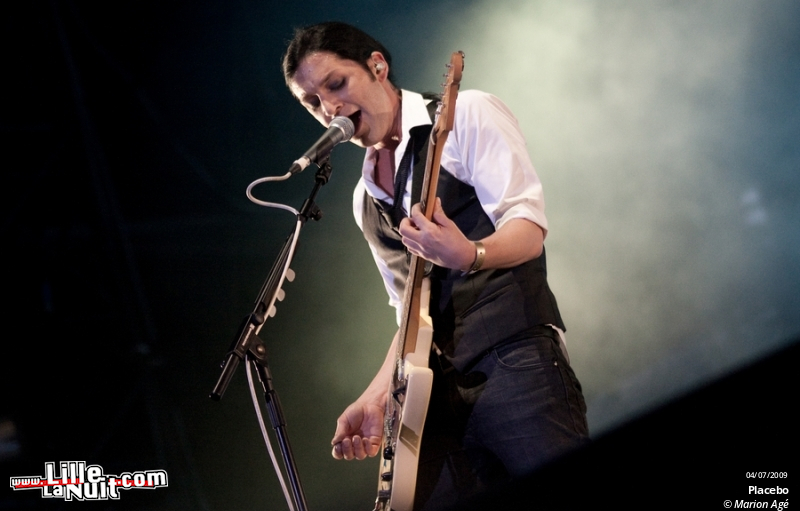 Expatriate, Ghinzu, Gossip, Bloc Party, Kaiser Chiefs, Placebo, Crookers au Main Square Festival en live - photo n°7