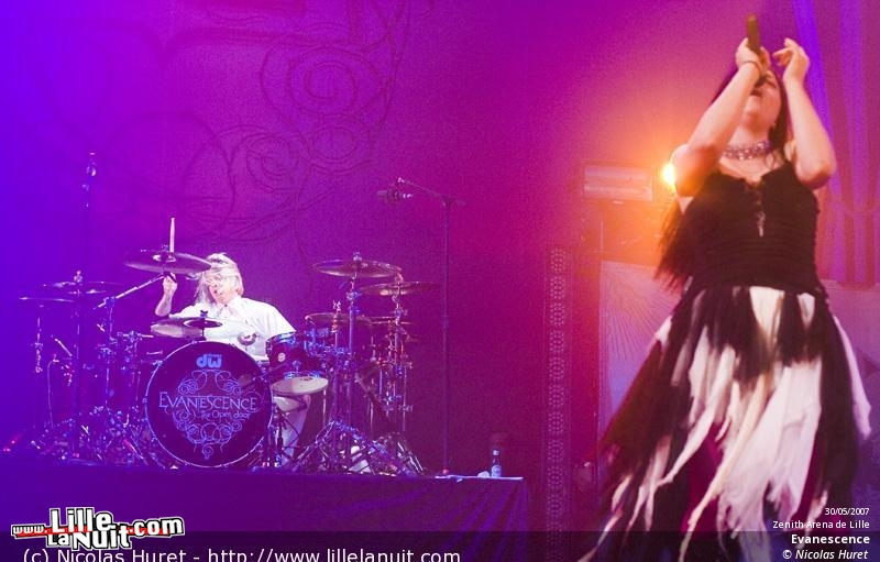Evanescence & Mass Hysteria au Zénith en live - photo n°13