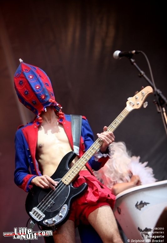 Les Nuits Secrètes – Jour 3 – George Clinton and Parliament Funkadelic, I’m From Barcelona, etc. en live - photo n°92